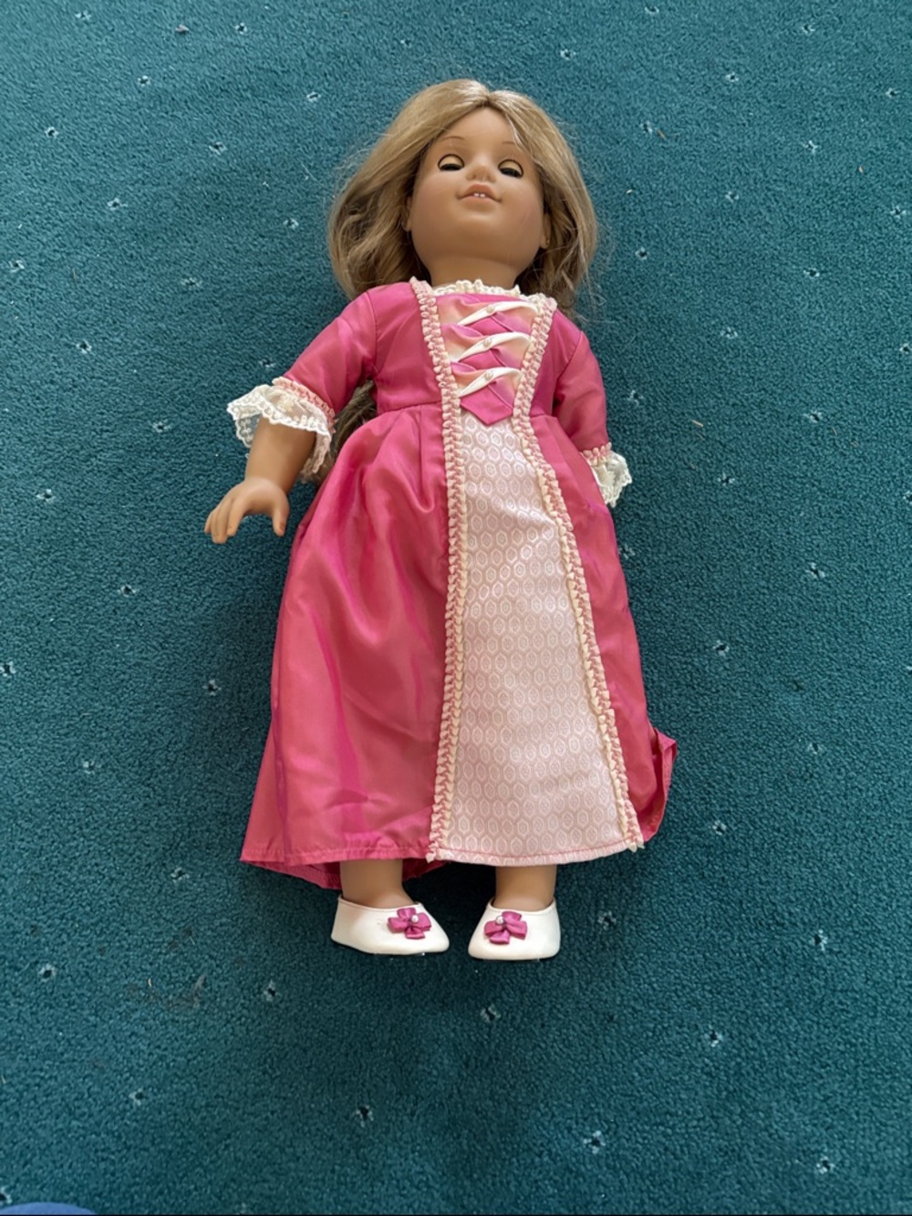 Elizabeth American Girl Doll RETIRED